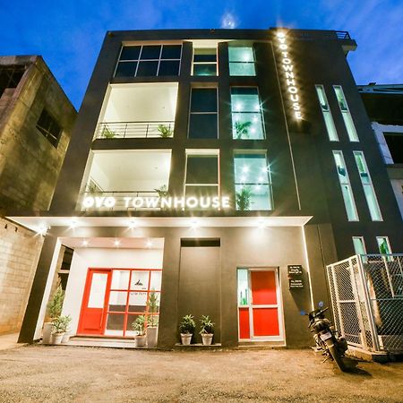 Super Townhouse Hosur Main Road Bommanahalli Near Gopalan Innovation Mall Bangalore Exterior foto